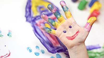 Crèche, nounou, grands-parents… Quelle assurance pour votre enfant ?