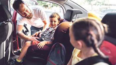 Départ en vacances : conseils de sécurité, points de contrôle et assurance auto